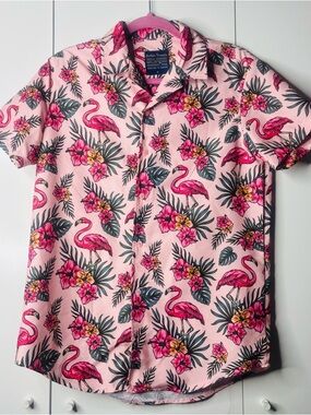 Button-Down Pink Flamingo Print Short Sleeve Shirt